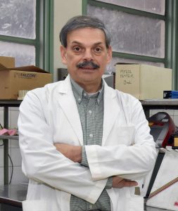 Dr. Juan Diego Maya
